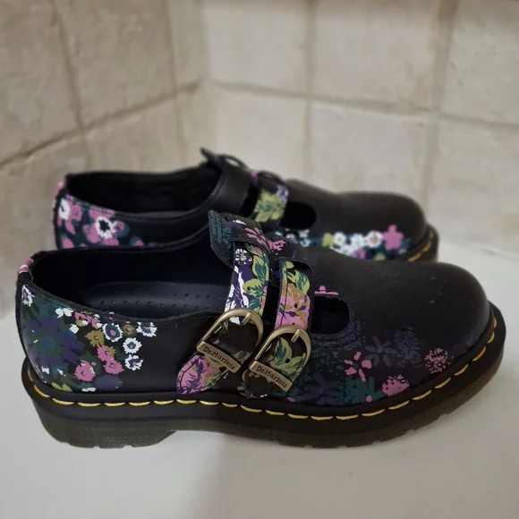 Dr. Martens Mary Jane Black Floral Buckle Shoes Size 6 NEW - Picture 2 of 6